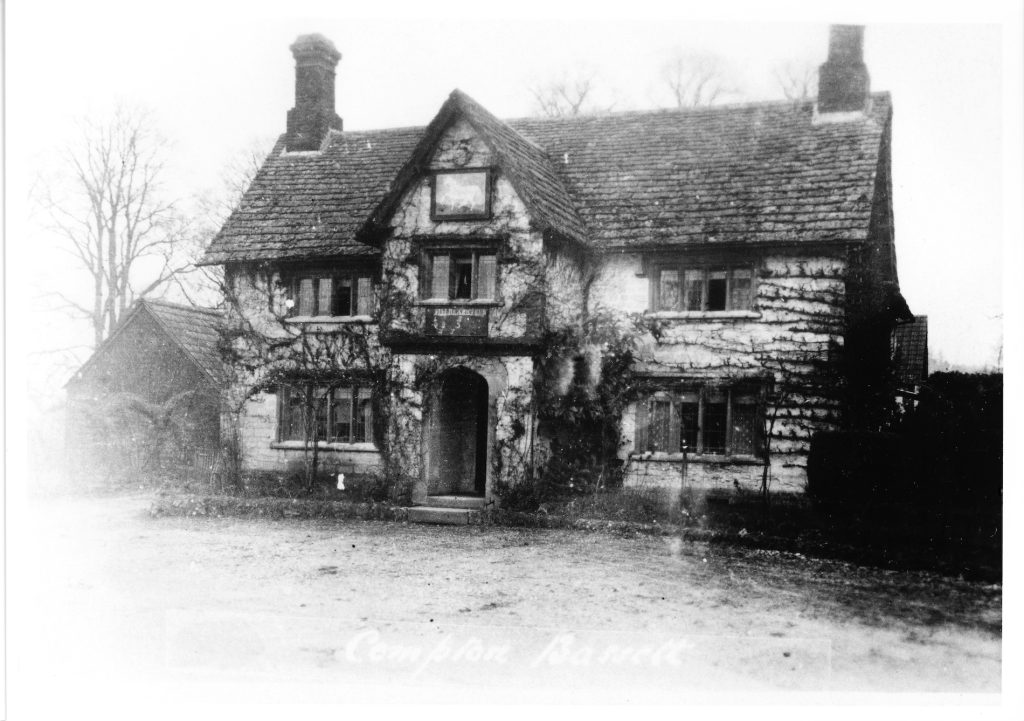 The White Horse Inn, Compton Bassett, landlord Mr Harold Blackford 1925