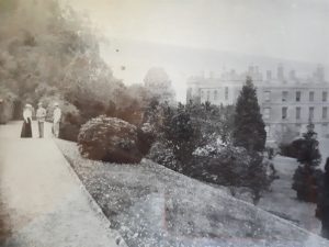 Compton Bassett House & garden 1917